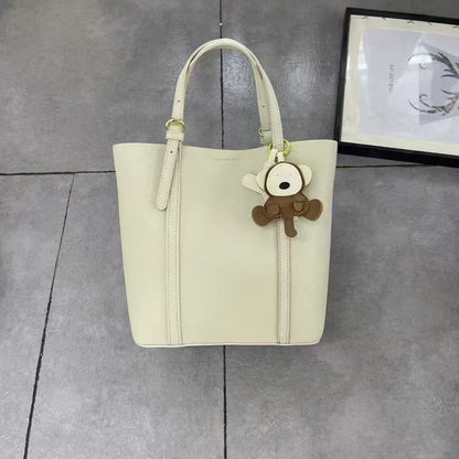 High-end Retro Large Capacity Commuter Bag